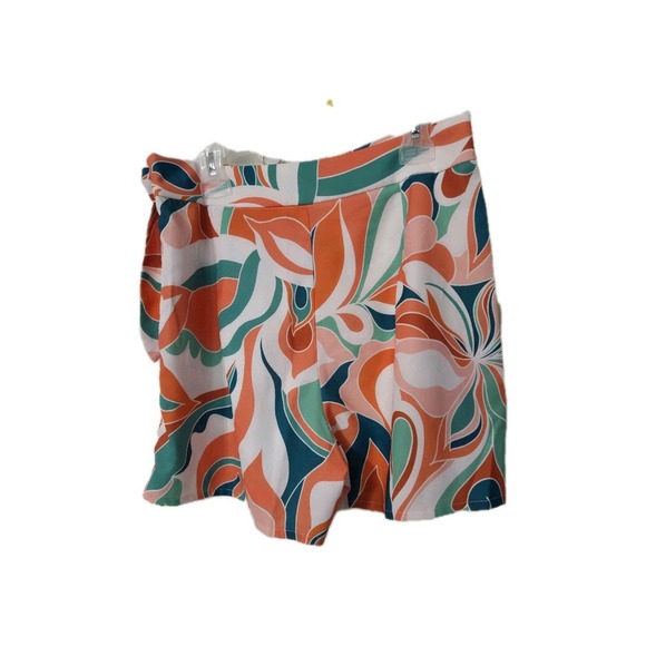 Pink Lily Floral Skort Pink, Small - Picture 2 of 4